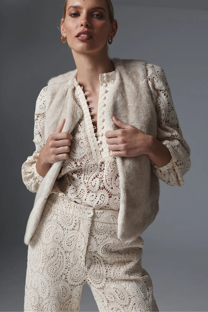 affirm vest